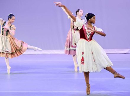 Ballet Dancers TRIumphant